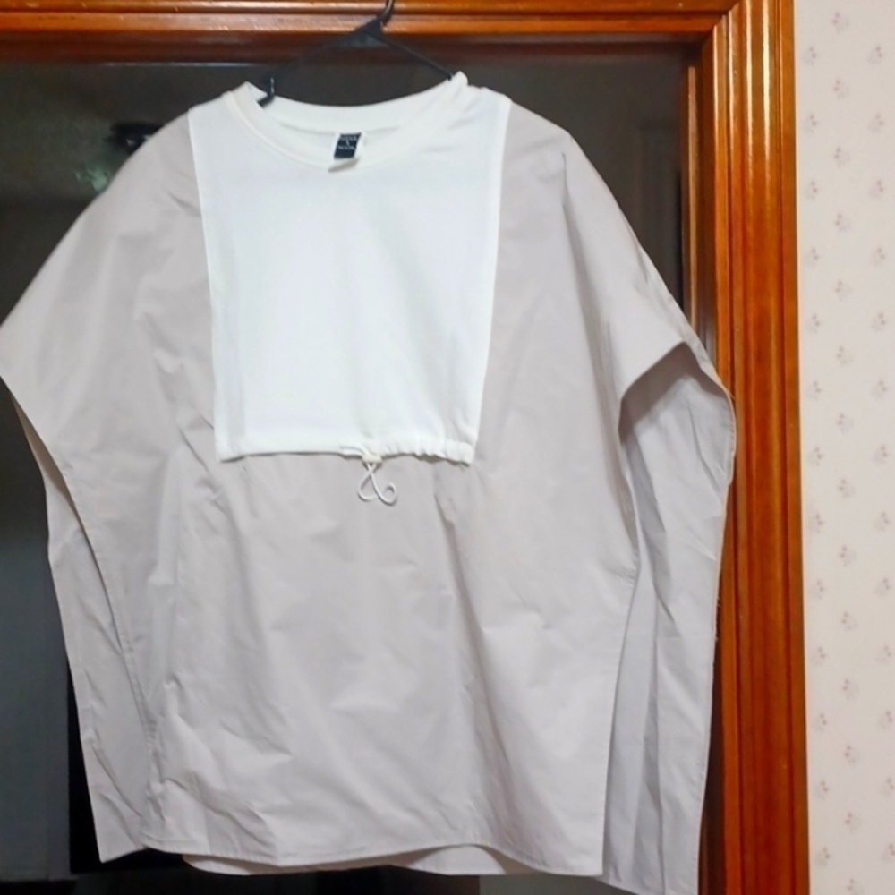 SHEIN SMALL TOP